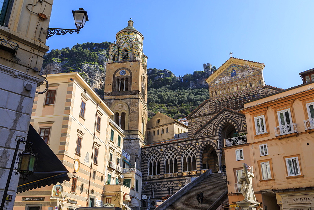 Cathedral, blue sky, sun, Amalfi, Costiera Amalfitana (Amalfi Coast), UNESCO World Heritage Site, Campania, Italy, Europe