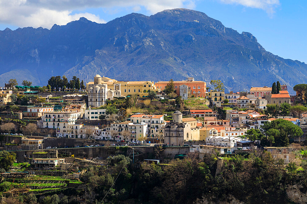 Ravello, cliff top town, gardens and churche in spring, Ravello, Amalfi Coast, UNESCO World Heritage Site, Campania, Italy, Europe