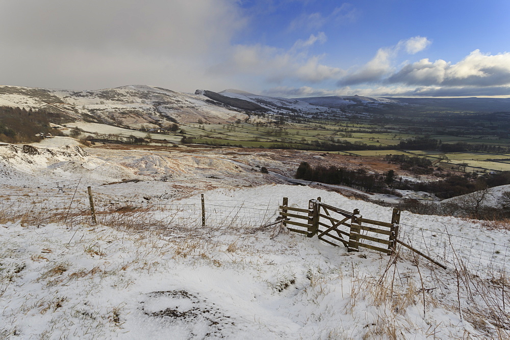 Hill snow over Back Tor and Lose Hill on the Great Ridge, from Mam Tor landslip, Castleton, Peak District, Derbyshire, England, United Kingdom, Europe