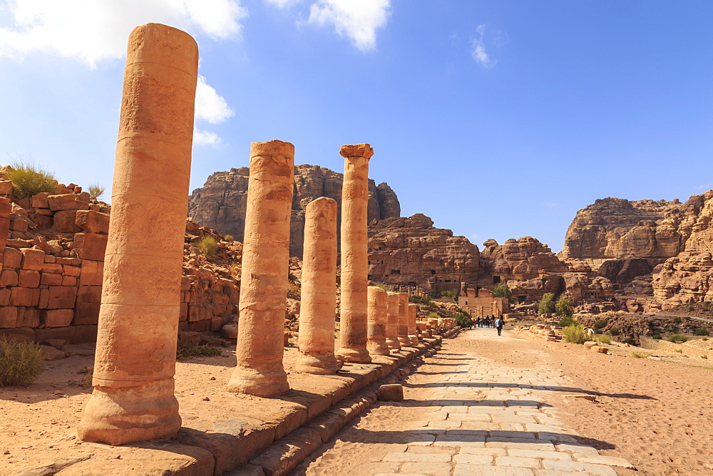 Colonnaded Street, City of Petra ruins, Petra, UNESCO World Heritage Site, Jordan, Middle East