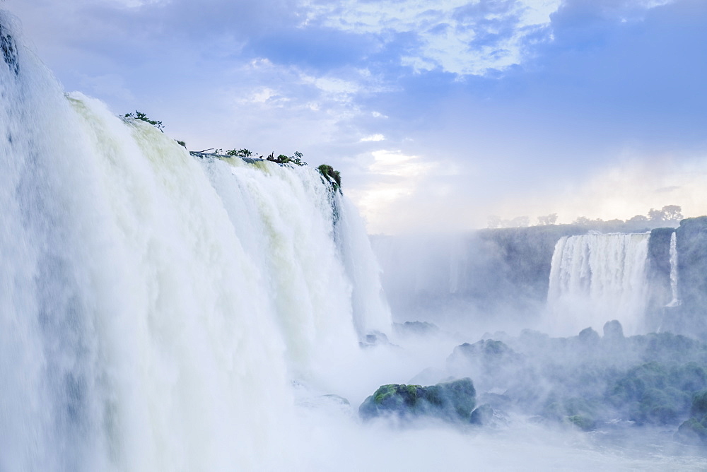 The Garganta del Diablo (Devil's Throat) at the Iguazu Waterfalls, UNESCO World Heritage Site, Puerto Iguazu, Argentina, South America