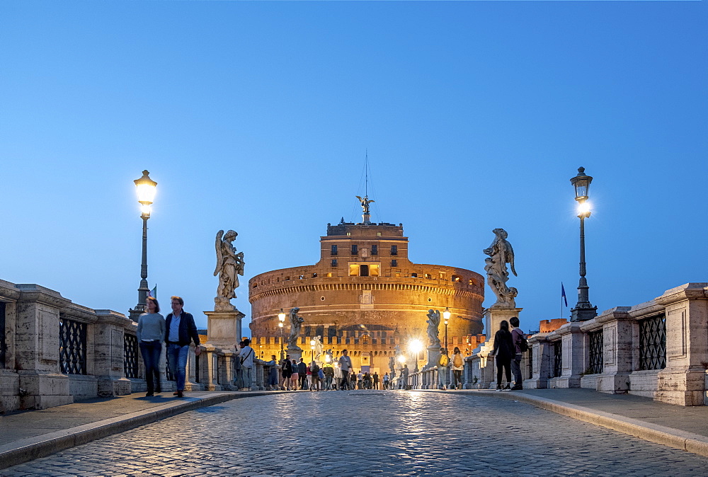 The Mausoleum of Hadrian (Castel Sant'Angelo) (Saint Angelo's Castle) and Saint Angelo Bridge, Parco Adriano, UNESCO World Heritage Site, Rome, Lazio, Italy, Europe