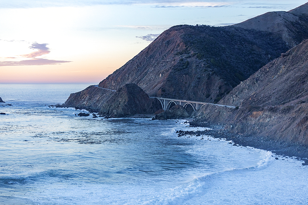 United States, California, Bixby Bridge on Highway 1 along Pacific Coast near Big Sur