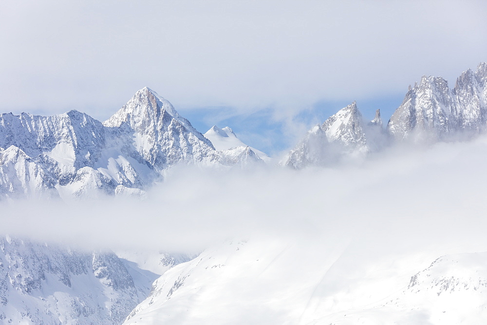 Aletsch Glacier seen from Betterhorn surrounded by snow, Bettmeralp, district of Raron, canton of Valais, Switzerland, Europe