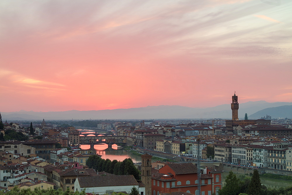 Arno River with Ponte Vecchio and Palazzo Vecchio at sunset seen from Piazzale Michelangelo, Florence, Tuscany, Italy, Europe