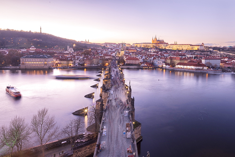 Vltava River and Charles Bridge at sunset, UNESCO World Heritage Site, Prague, Czech Republic, Europe