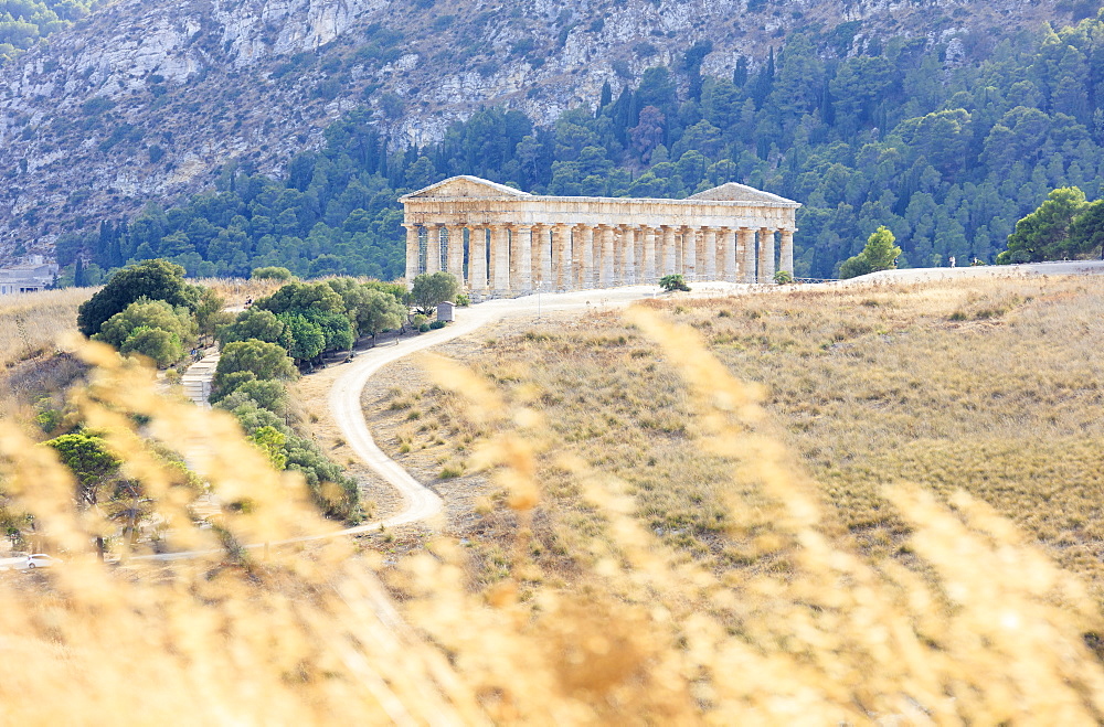 Temple of Segesta, Calatafimi, province of Trapani, Sicily, Italy, Europe