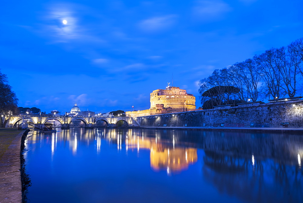 Moonlight at dusk on River Tiber, Ponte and Castel Sant'Angelo, UNESCO World Heritage Site, Rome, Lazio, Italy, Europe