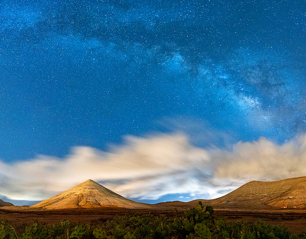 Milky Way in the night sky over Montana del Fronton mountain, La Oliva, Fuerteventura, Canary Islands, Spain, Atlantic, Europe