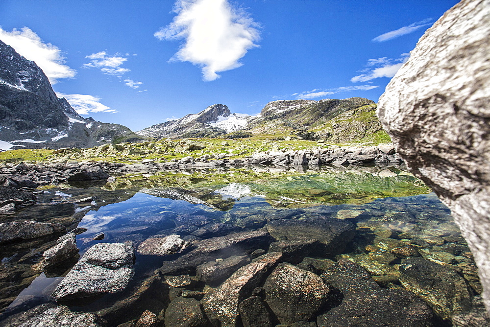 Summer day at Lake Grevasalvas, Engadine, Canton of Grisons (Graubunden), Switzerland, Europe