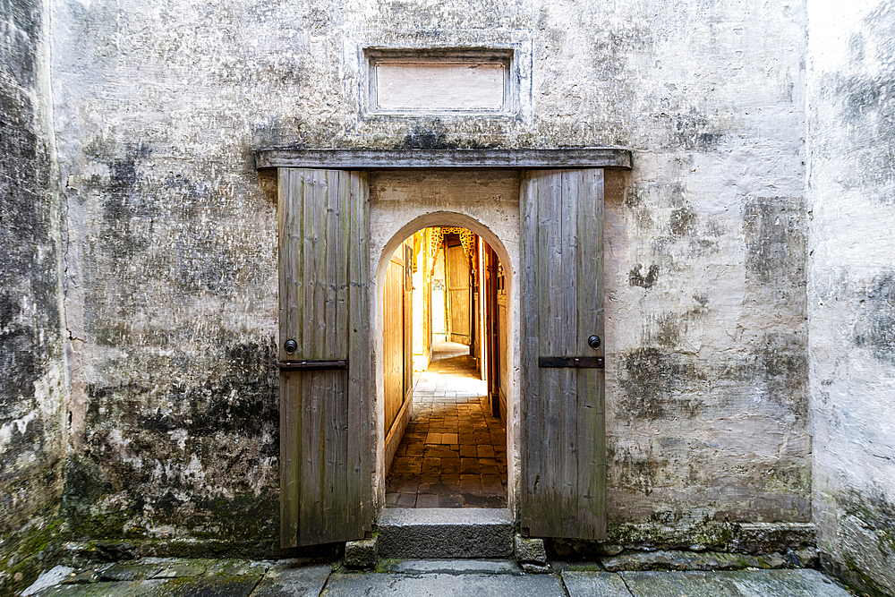 Doorway in Hongcun historical village, UNESCO World Heritage Site, Huangshan, Anhui, China, Asia