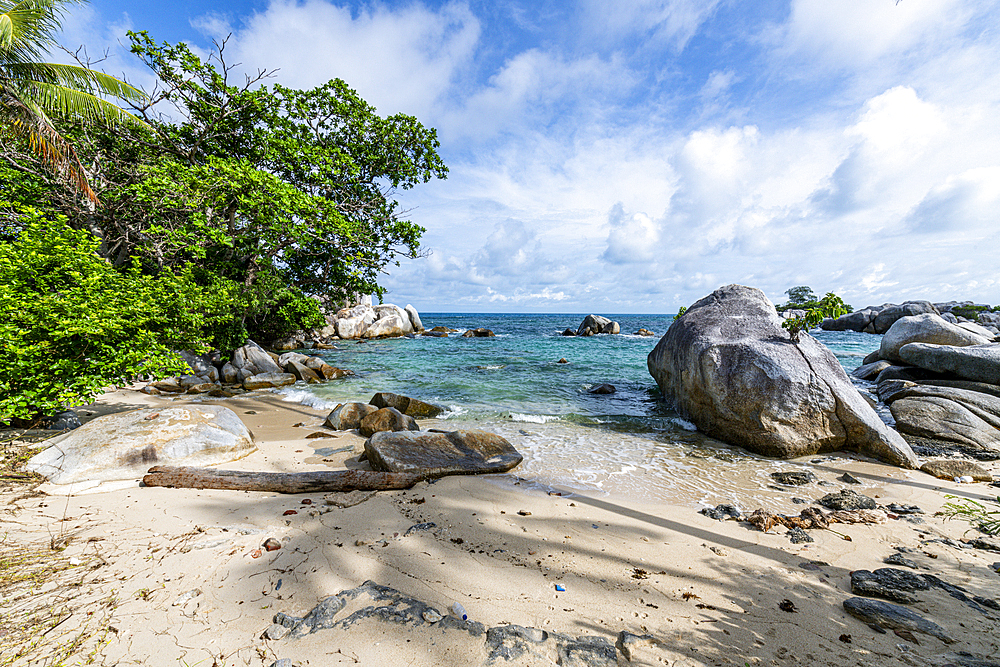 Lengkuas Island, Belitung island off the coast of Sumatra, Indonesia, Southeast Asia, Asia