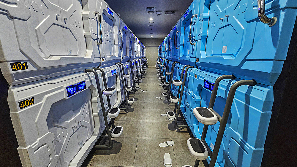 A Capsula (Capsule) hotel in Jakarta, Indonesia, Southeast Asia, Asia