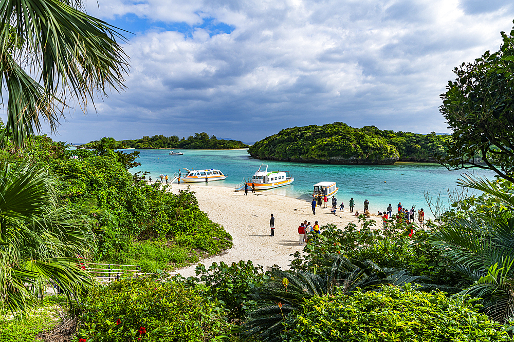 View over Kabira Bay, Ishigaki, Yaeyama island group, Japan, Asia