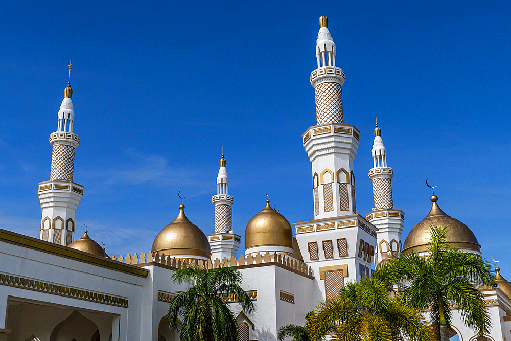 Sultan Hassanal Bolkiah Masjid, Cotabato City, Bangsamoro Autonomous Region in Muslim Mindanao, Philippines, Southeast Asia, Asia