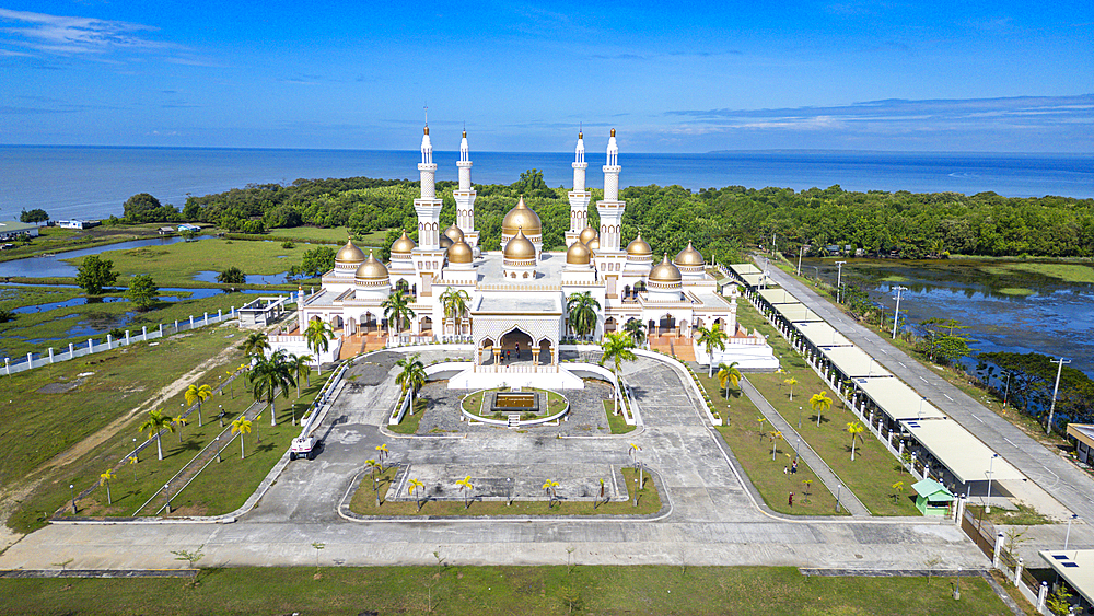 Aerial of Sultan Hassanal Bolkiah Masjid, Cotabato City, Bangsamoro Autonomous Region in Muslim Mindanao, Philippines, Southeast Asia, Asia