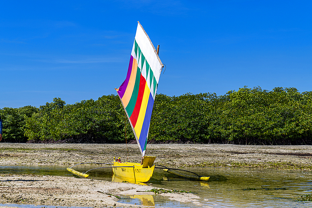 Traditional sailing boat, Grande Santa Cruz Island, Zamboanga, Mindanao, Philippines, Southeast Asia, Asia