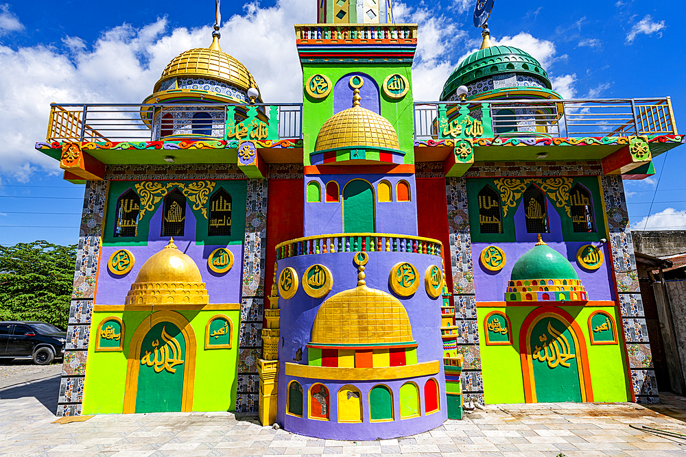 Rainbow Mosque (Masjid Al-Islamia), Zamboanga, Mindanao, Philippines, Southeast Asia, Asia