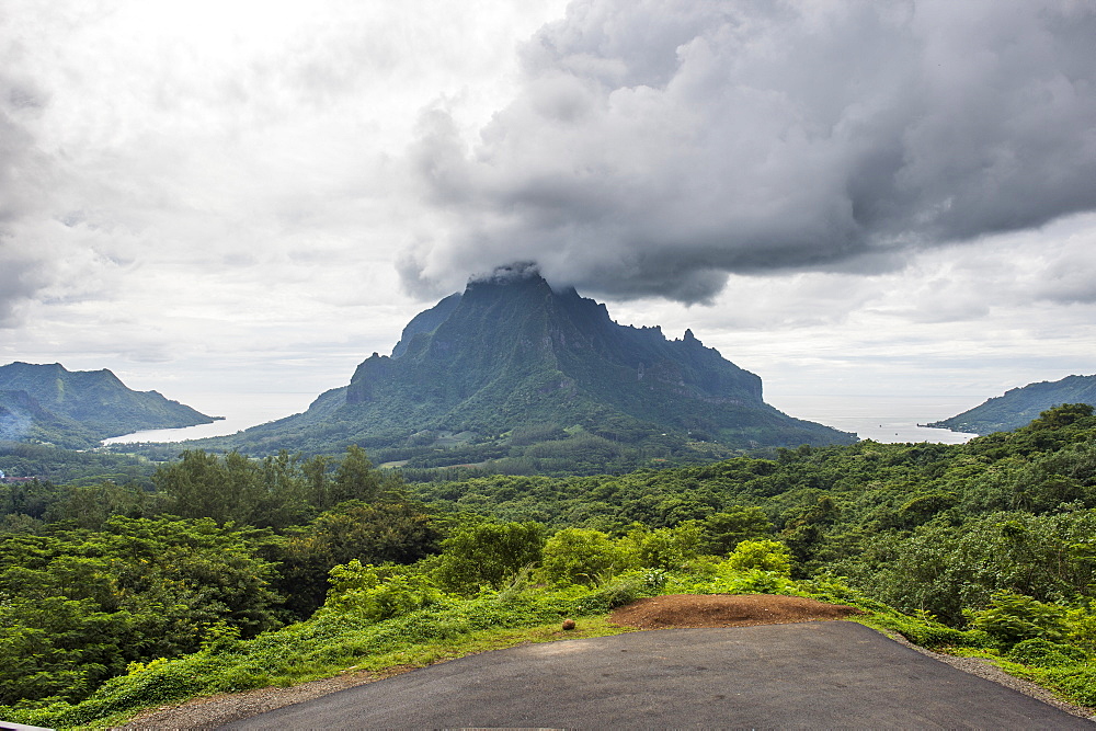 Belvedere Overlook, Moorea, Society Islands, French Polynesia, Pacific