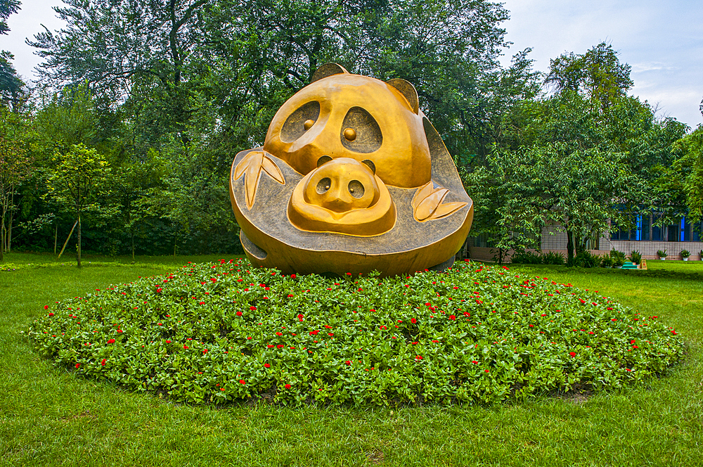 Entrance to the Giant Panda Bear Reservation, Chengdu, Sichuan, China, Asia