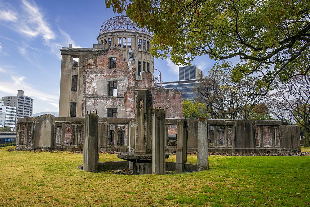 Atomic Bomb Dome (Genbaku Dome), Hiroshima Peace Memorial, UNESCO World Heritage Site, Hiroshima, Honshu, Japan, Asia