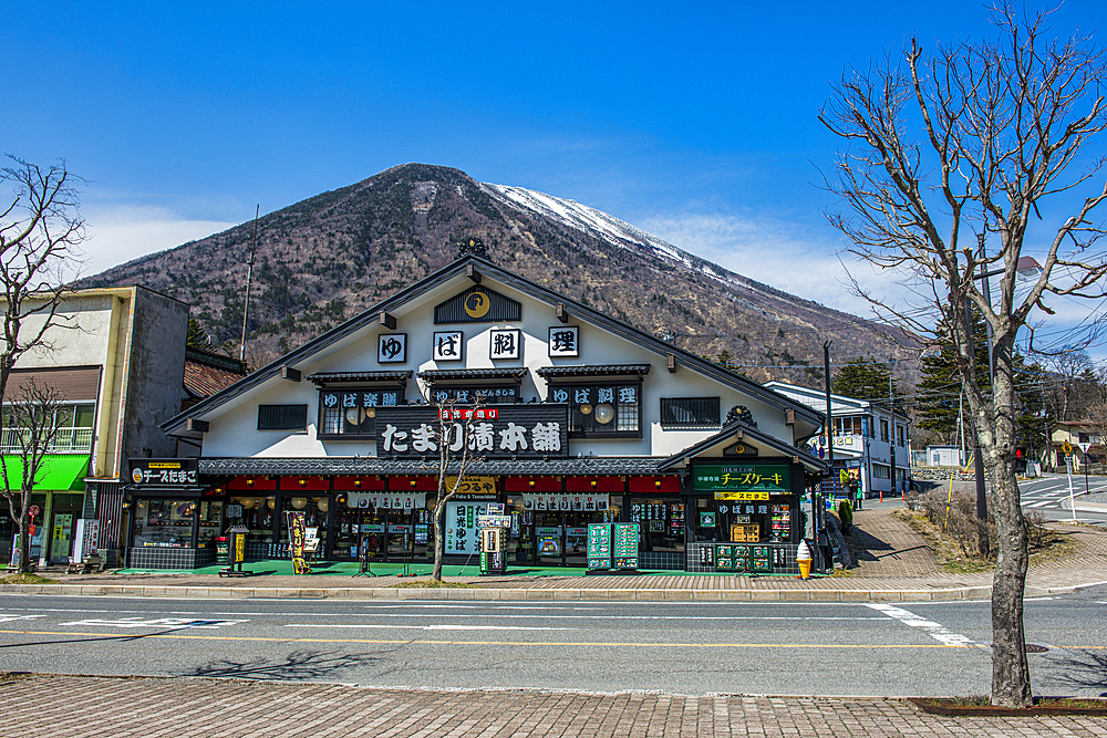 Chuzenjiko Onsen below Mount Nantai, UNESCO World Heritage Site, Nikko, Tochigi Prefecture, Kanto, Honshu, Japan, Asia