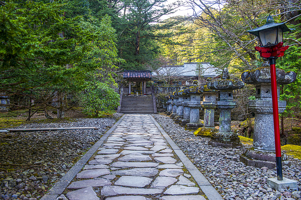 Stone lights, Iemitsu Mausoleum (Taiyuinbyo), UNESCO World Heritage Site, Nikko, Tochigi Prefecture, Kanto, Honshu, Japan, Asia