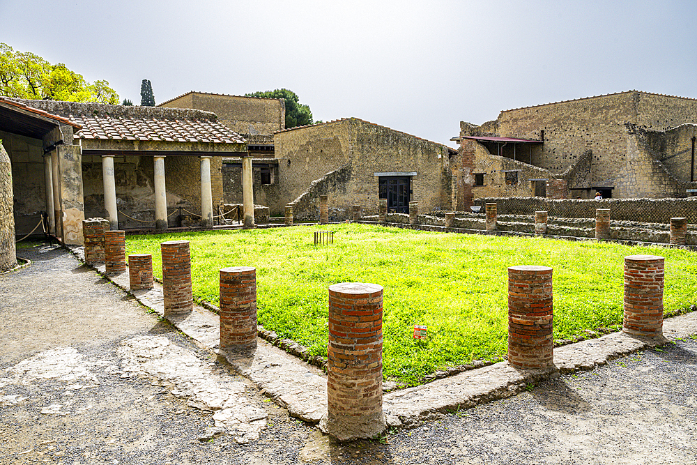 Roman town of Herculaneum, UNESCO World Heritage Site, Campania, Italy, Europe