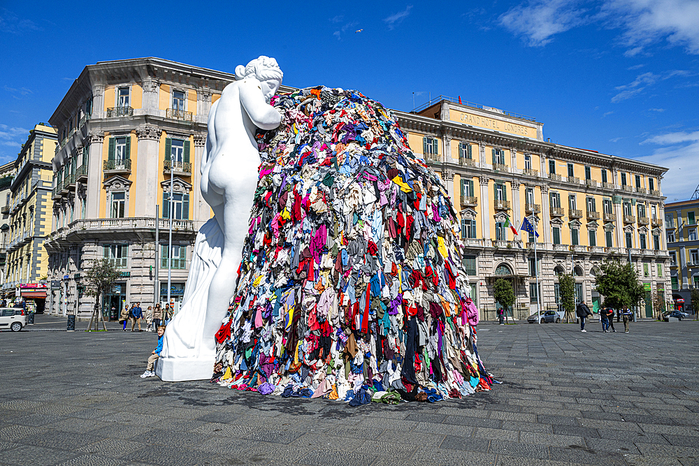 Modern installation, the historic Centre of Naples (Napoli), Campania, Italy, Europe