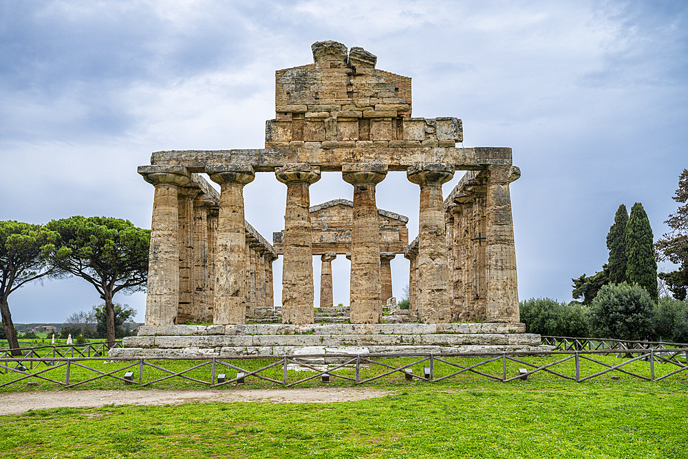 The Greek temples of Paestum, UNESCO World Heritage Site, Campania, Italy, Europe