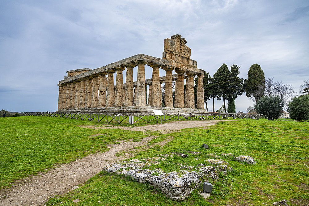 The Greek temples of Paestum, UNESCO World Heritage Site, Campania, Italy, Europe