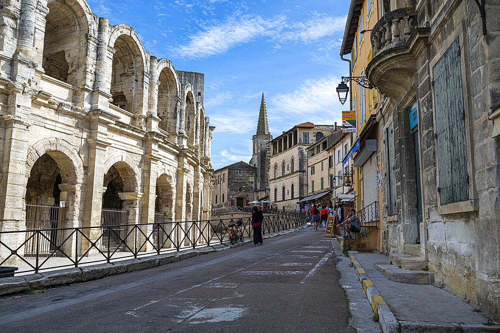 The Roman Amphitheatre, Arles, UNESCO World Heritage Site, Bouches du Rhone, Provence-Alpes-Cote d'Azur, France, Europe