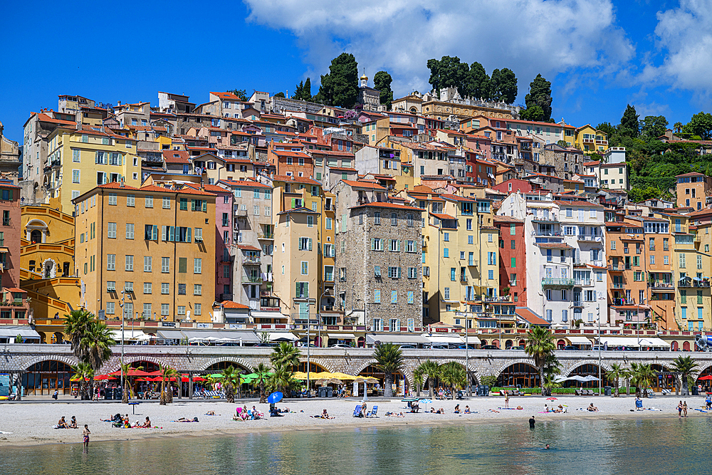 Seaside town of Menton, Alpes Maritimes, Provence-Alpes-Cote d'Azur, French Riviera, France, Europe