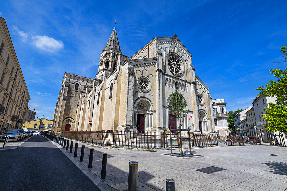 Saint Paul church, Nimes, Gard, Occitania, France, Europe