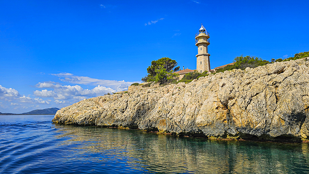 Lighthouse on the bay of Pollenca, Mallorca, Balearic islands, Spain, Mediterranean, Europe