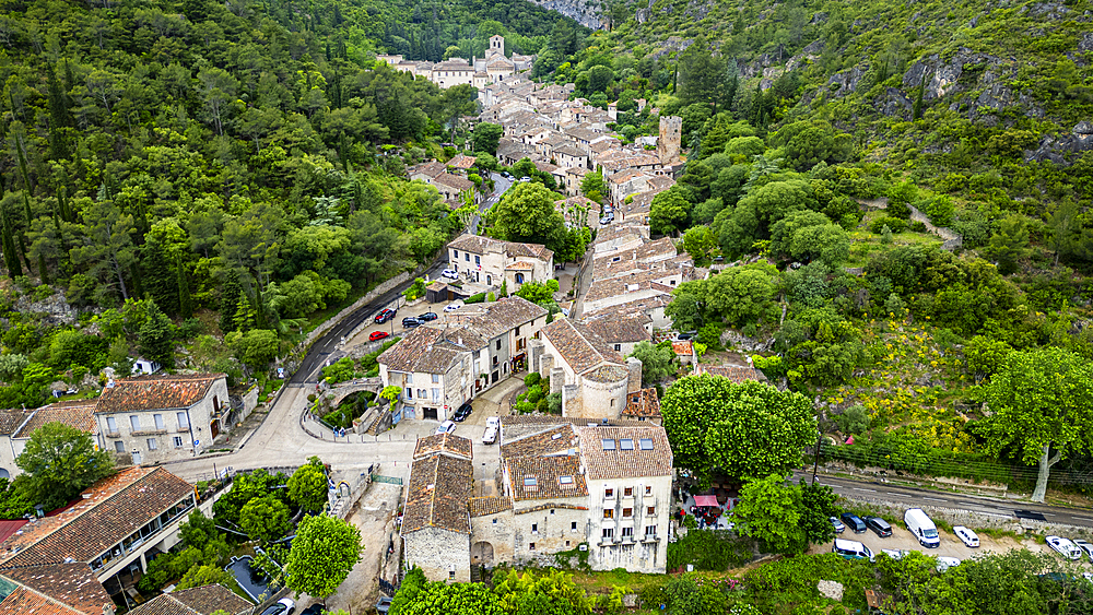 Saint-Guilhem-le-Desert, UNESCO World Heritage Site, Camino de Santiago, Herault, Occitanie, France, Europe