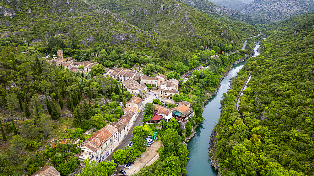 Saint-Guilhem-le-Desert, UNESCO World Heritage Site, Camino de Santiago, Herault, Occitanie, France, Europe