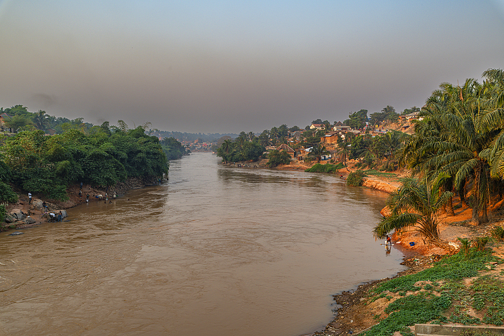 Tshikapa River flowing in the Kasai river in Tshikapa, Kasai, Democratic Republic of Congo, Africa