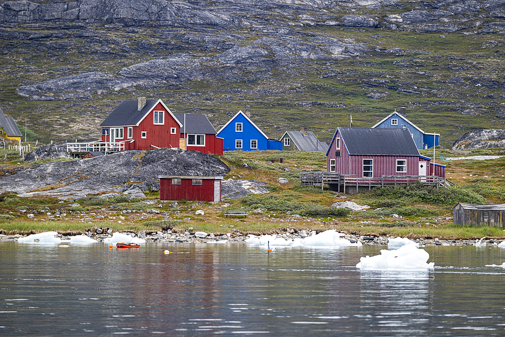 Little hamlet near the Nuuk Icefjord, Western Greenland, Denmark, Polar Regions