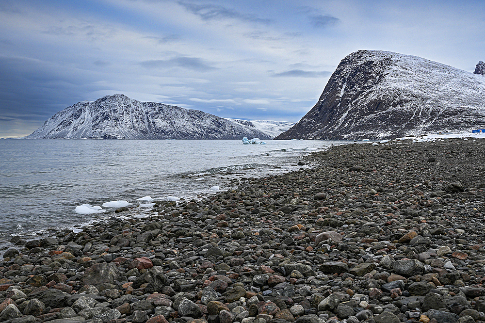 Arctic desert around Grise Fjord, most northern community in America, Nunavut, Canadian Arctic, Canada, North America