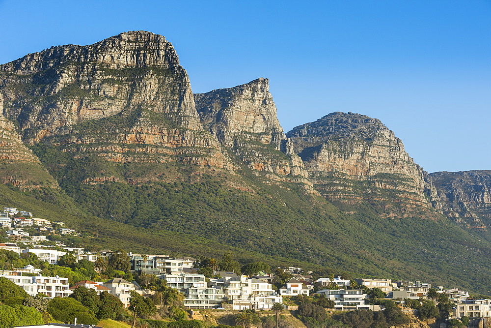 Camps Bay with the Table Mountain in the background, suburb of Cape Town, South Africa, Africa