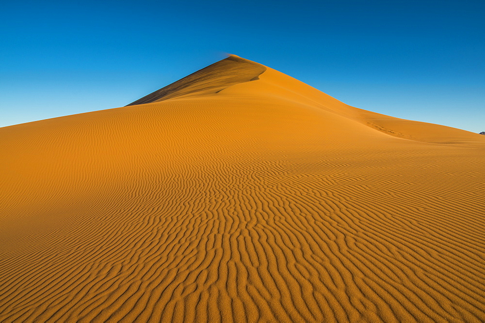 The giant Sand Dune 45, Sossusvlei, Namib-Naukluft National Park, Namibia, Africa