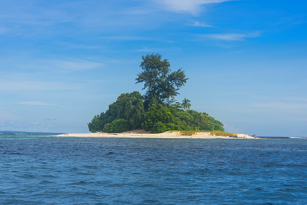 The stunning little island of Ral off the coast of Kavieng, New Ireland, Papua New Guinea, Pacific