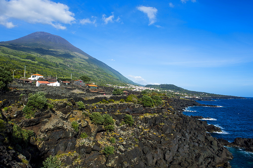 Ponta do Pico, highest mountain of Portugal, Island of Pico, Azores, Portugal, Atlantic, Europe