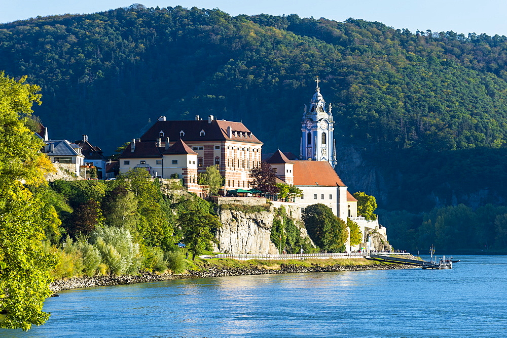 View over Durnstein on the Danube, Wachau, UNESCO World Heritage Site, Austria, Europe