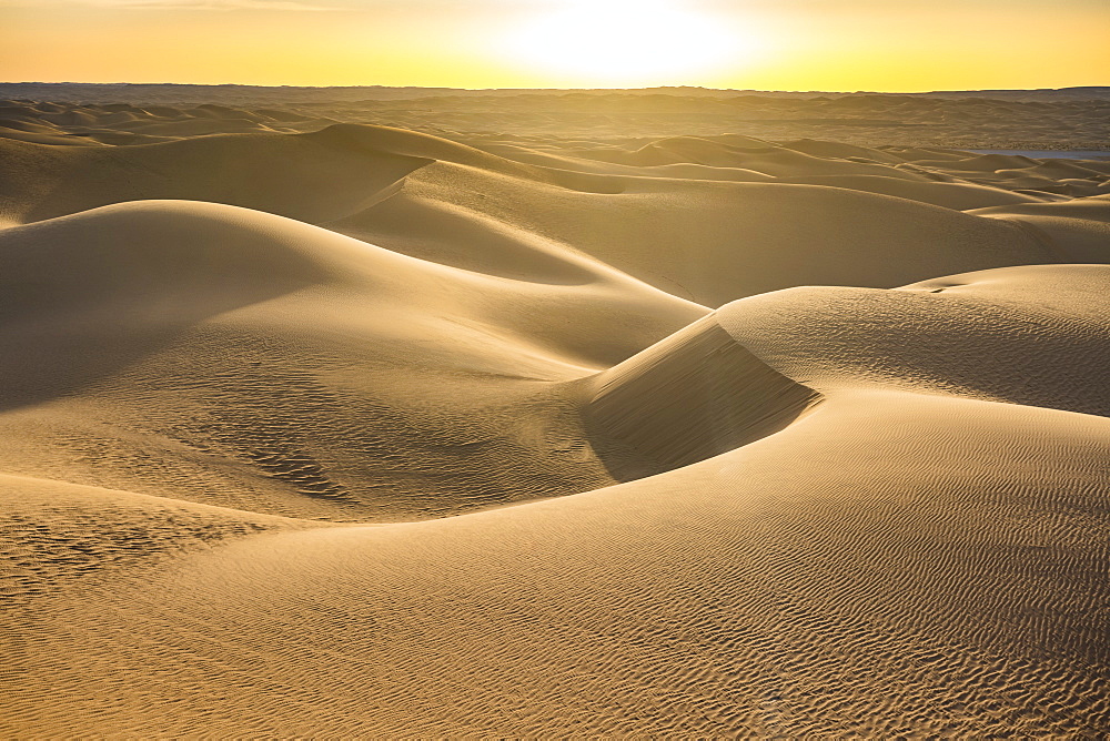 Sunset in the giant sand dunes of the Sahara Desert, Timimoun, western Algeria, North Africa, Africa