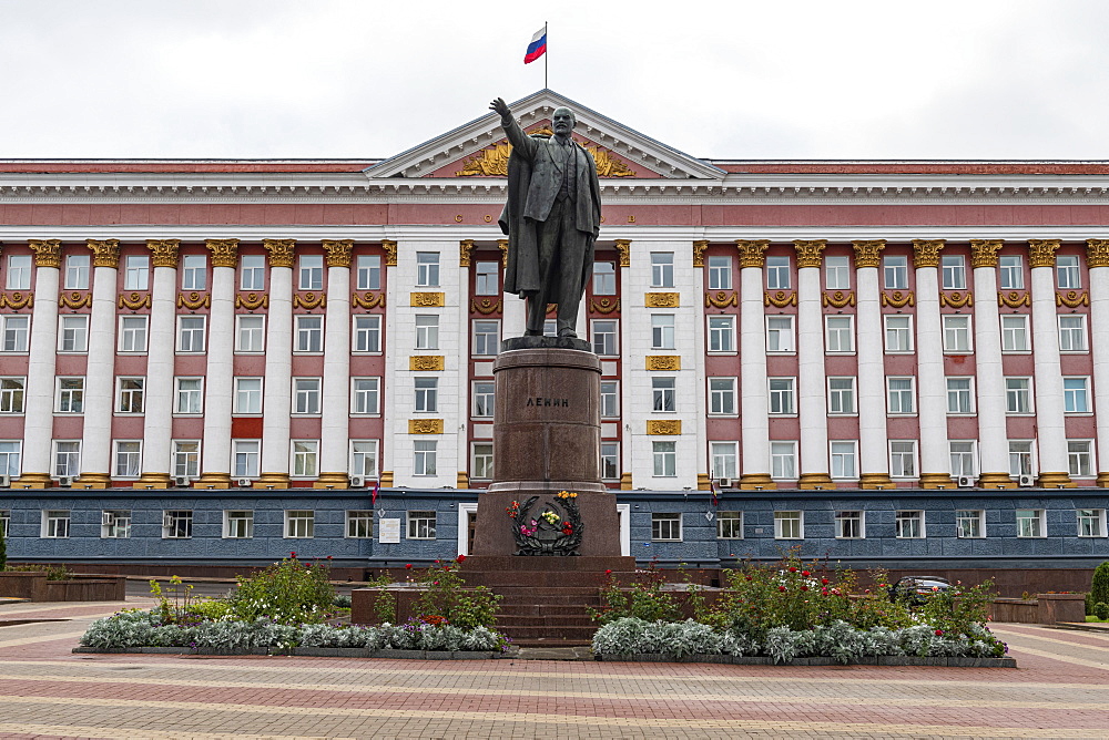 Lenin statue in Kursk, Kursk Oblast, Russia, Eurasia