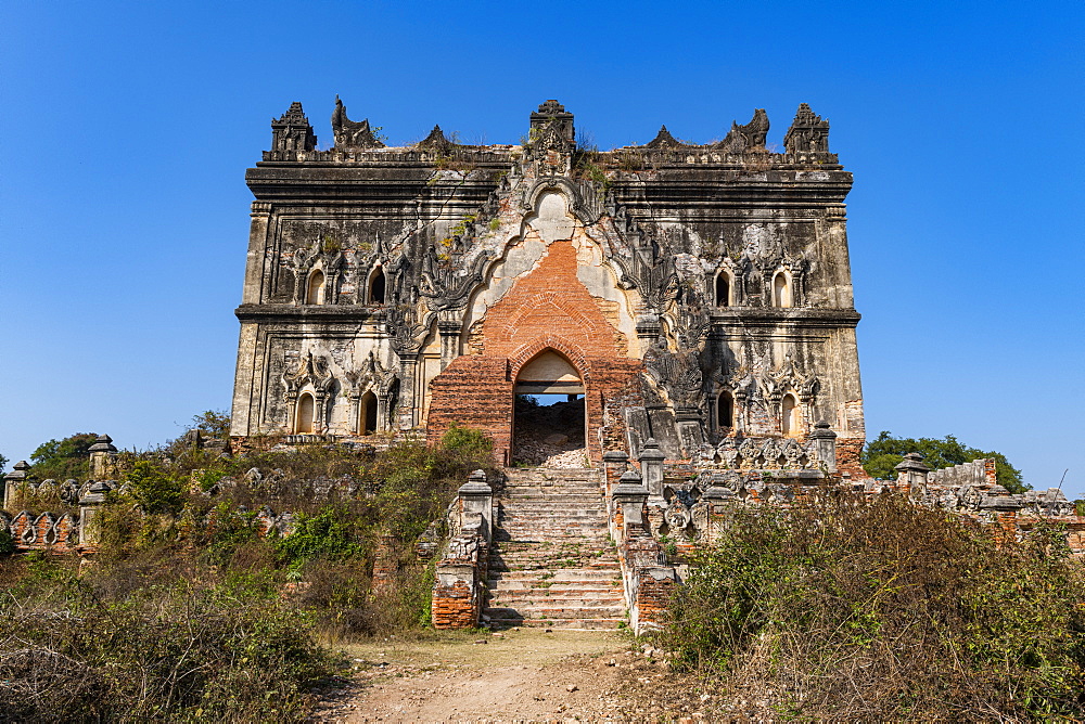 Lay Htat Gyi Temple, Inwa (Ava), Mandalay, Myanmar (Burma), Asia