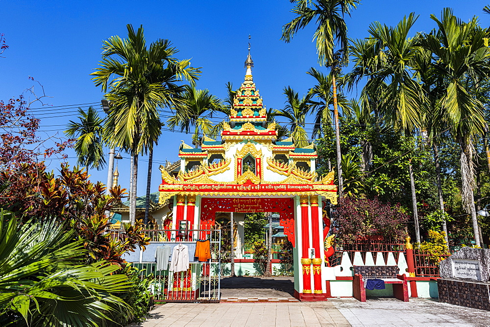 Entrance to the Su Taung Pyi pagoda, Myitkyina, Kachin state, Myanmar (Burma), Asia