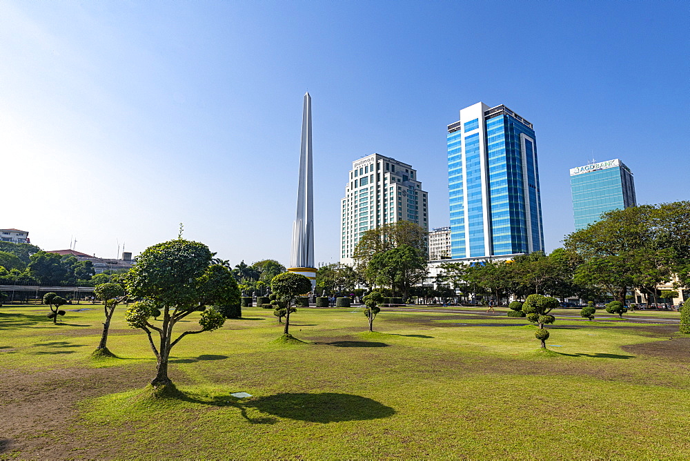 Obelisk in the Mahabandoola Garden, downtown Yangon (Rangoon), Myanmar (Burma), Asia